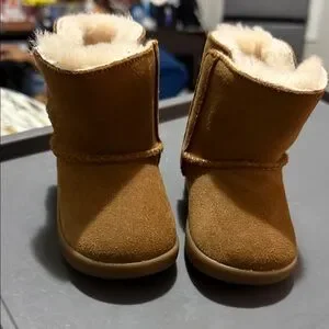 UGG | Shoes | Ugg Tan Kids Boots With Cozy Lining | Poshmark display picture 3